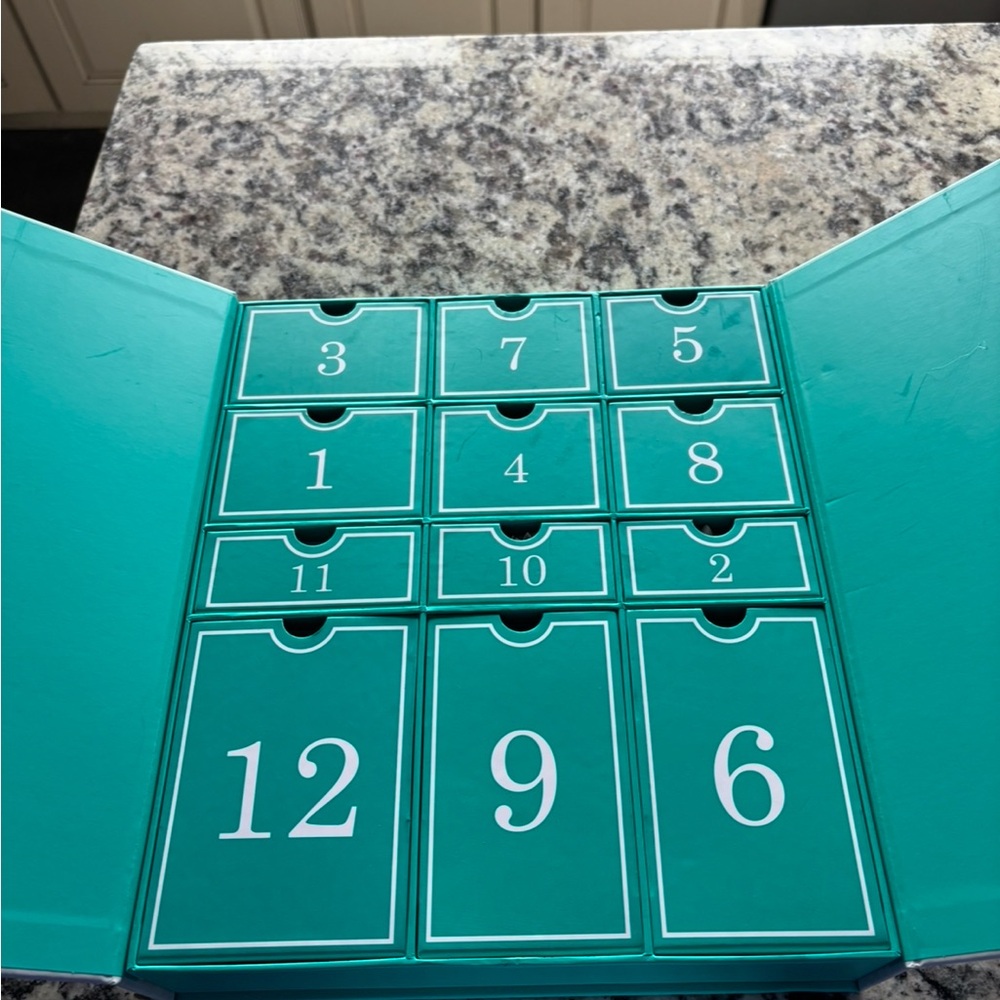 Tieks advent calendar box - Picture 3 of 4